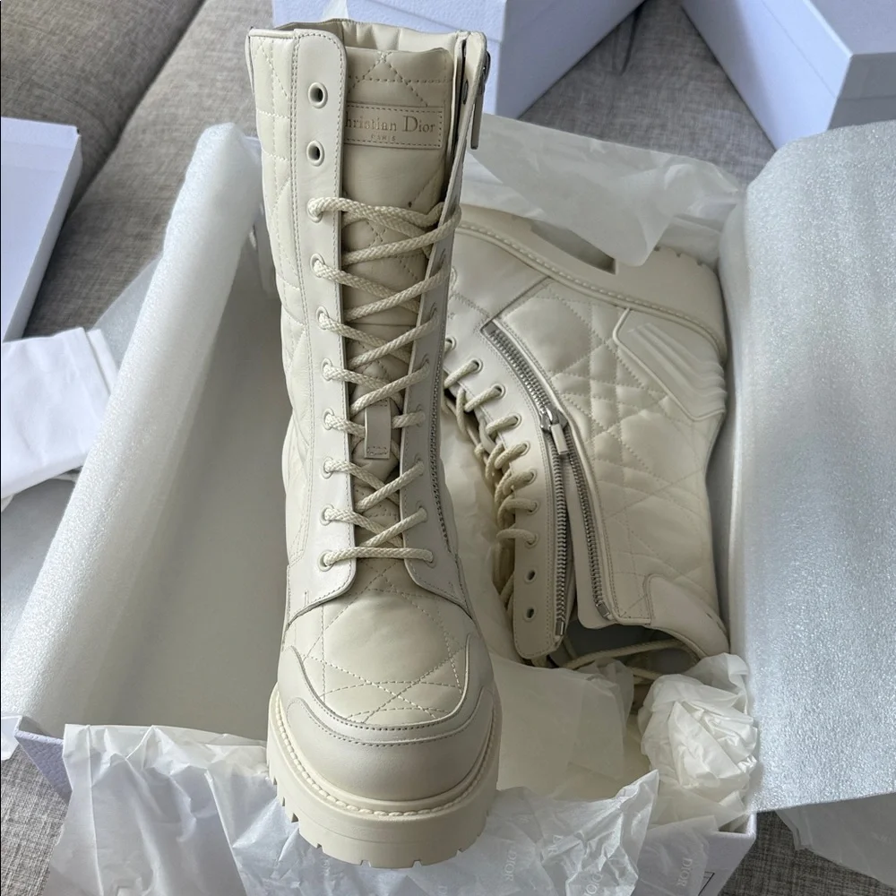 Dior White and Gold Luxury Packaging - Picture 6 of 12